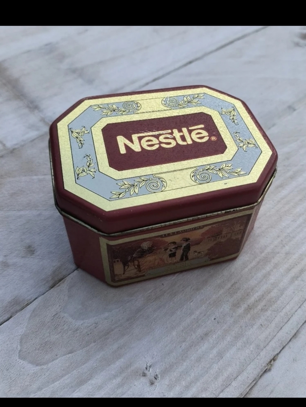 Nestle Vintage Octagonal Tin Red and Gold Collectible